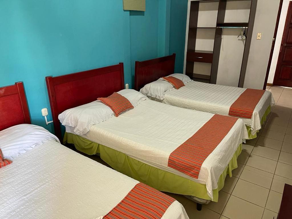 Hotel Villa Margarita Флорес Экстерьер фото